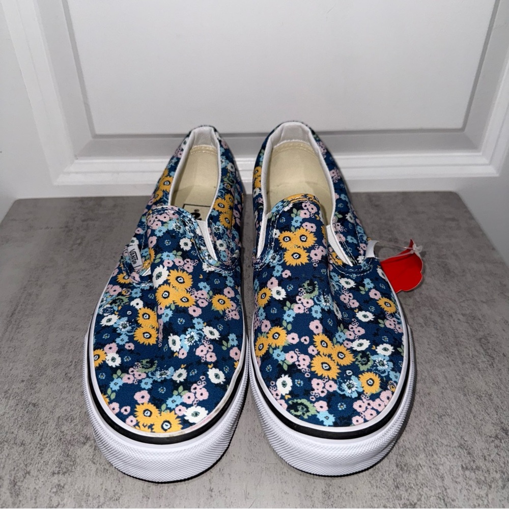VANS Classic Slip-On Sneakers In True Navy/ Floral (Multi) - Picture 2 of 6
